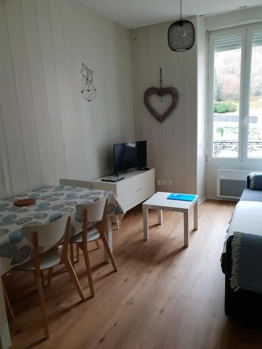 Bel Appart Pour 7 Personnes Apartment Cauterets Ngoại thất bức ảnh